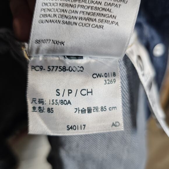 Levis Baggy Sport Tape Trucker Jean Jacket Womens Small Blue Denim - Picture 12 of 16